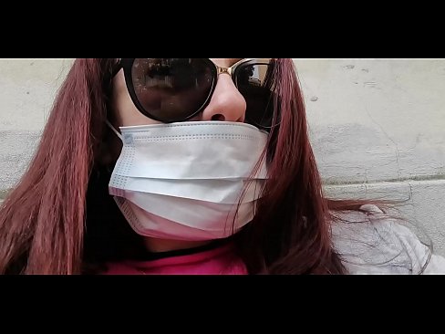 ❤️ Nicoletta gets revenge on her neighbor and pees in his garage (Special Covid19 Italian Quarantine) ❌ Super sex at us