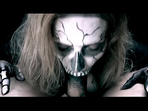 ❤️ Demon girl sucking cock with her black mouth and swallowing cum. ❌ Super sex at us